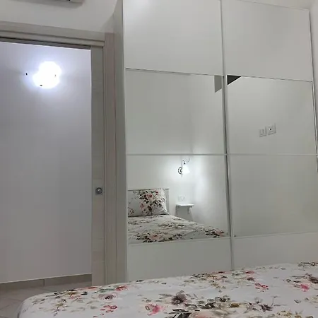 B&B Affittacamere Sole Antonucci *